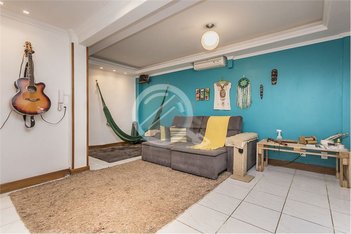 apartment em Rua Valparaíso, Jardim Botânico - Porto Alegre - RS