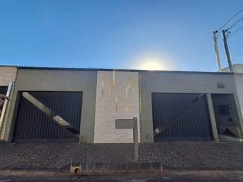 house em Rua João Ângelo Schiavinato, Segismundo Pereira - Uberlândia - MG