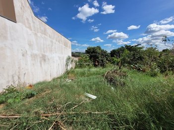 land_lot em Rua José Agostinho Martins Galvão de Barros, Jardim Parati - Jaú - SP