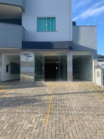 office em Rua Vinte e Oito de Agosto, Centro - Guaramirim - SC