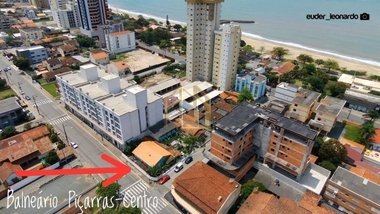 house em Rua São Francisco, Centro - Balneário Piçarras - SC