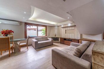house em Avenida Eduardo Prado, Cavalhada - Porto Alegre - RS