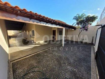 house em Rua Colônia, Jardim Europa - Uberlândia - MG