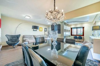 apartment em Rua Desembargador Alves Nogueira, Petrópolis - Porto Alegre - RS