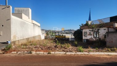 land_lot em Rua Azarias Ribeiro, Piumhi - Piumhi - MG