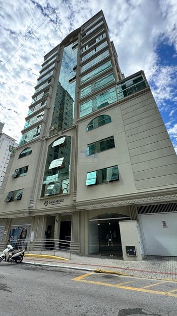 apartment em Rua 264, Meia Praia - Itapema - SC