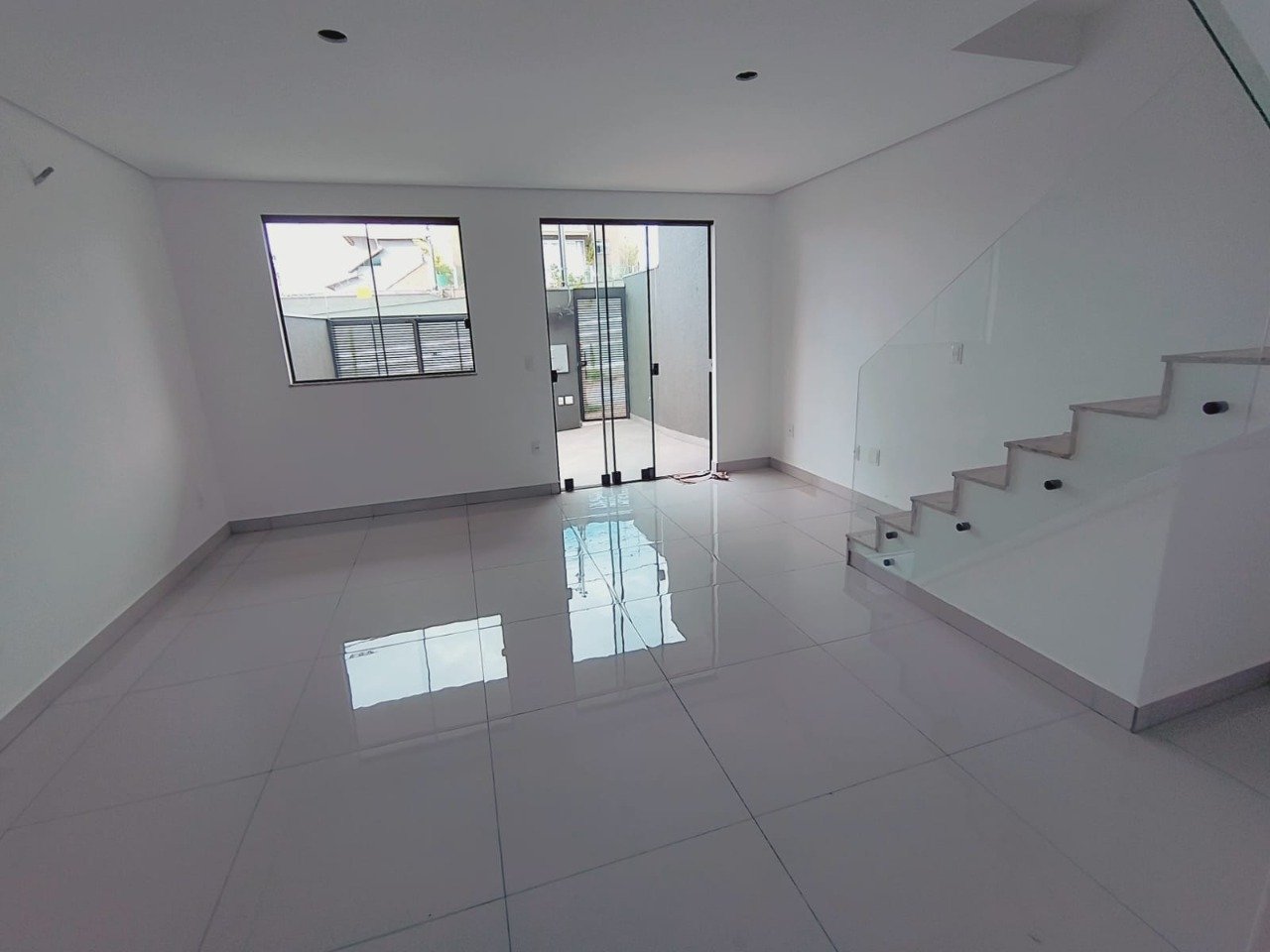Casa com 3 quartos — Santa Amélia, Belo Horizonte