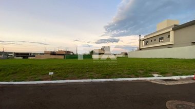 land_lot em Rua Rio Grande do Sul, Vila Gomes - Campo Grande - MS