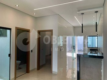 house em Alameda Antonio Cláudio Ricardo Souza, Jardim Holanda - Uberlândia - MG