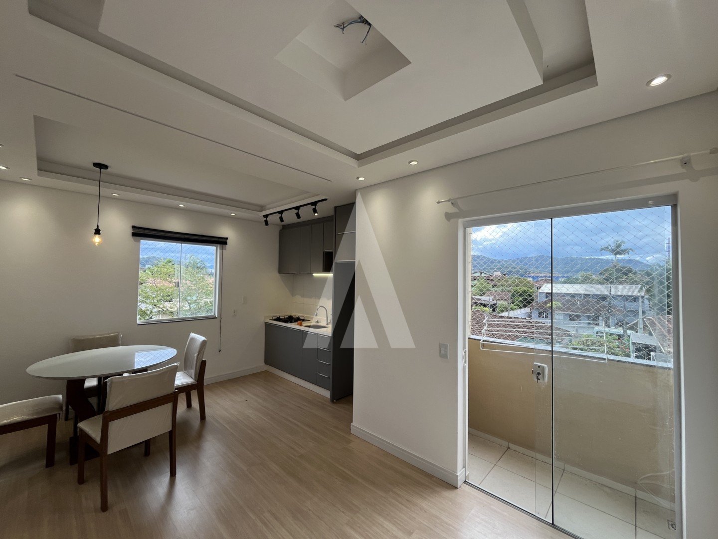 SALA DE ESTAR / JANTAR