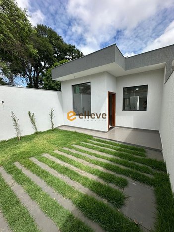 house em Rua Paraíba, Célvia - Vespasiano - MG