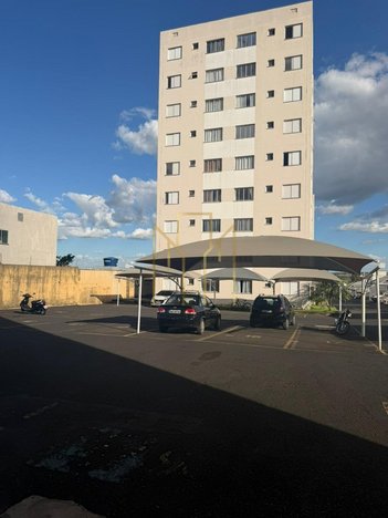 apartment em Rua Rosária Luciana da Silva, Jardim Holanda - Uberlândia - MG