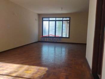house em Avenida Bruno Decaria, Parque Brasil - Jacareí - SP