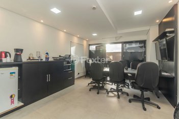office em Rua Coronel Aparício Borges, Teresópolis - Porto Alegre - RS