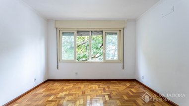 apartment em Rua Santa Cecília, Rio Branco - Porto Alegre - RS