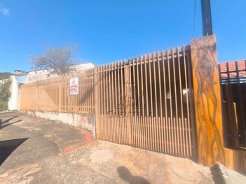 house em Rua Ignes Sirley Mazer Cardoso, Conjunto Habitacional Jamile Dequech - Londrina - PR