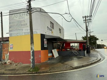 commercial_property em Avenida Itavuvu, Jardim Santa Claudia - Sorocaba - SP