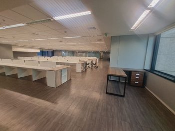 office em Avenida Eusébio Matoso, Pinheiros - São Paulo - SP