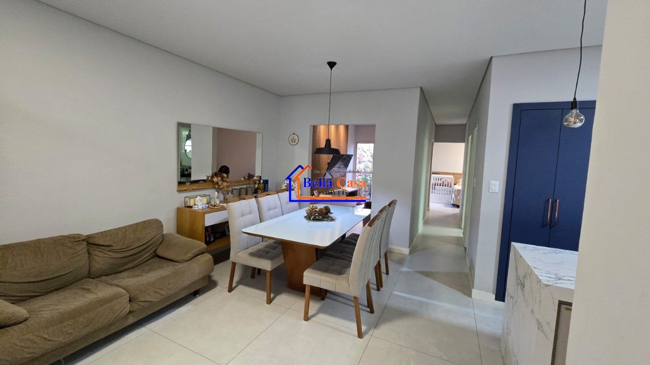 Casa com 3 quartos — Santa Mônica, Belo Horizonte