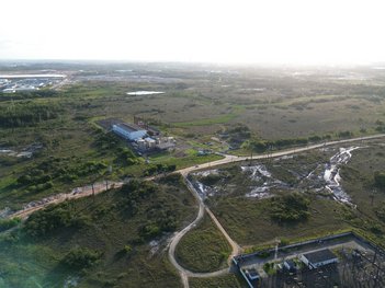 land_lot em Avenida Henry Ford, Pólo Industrial de Camaçari - Camaçari - BA