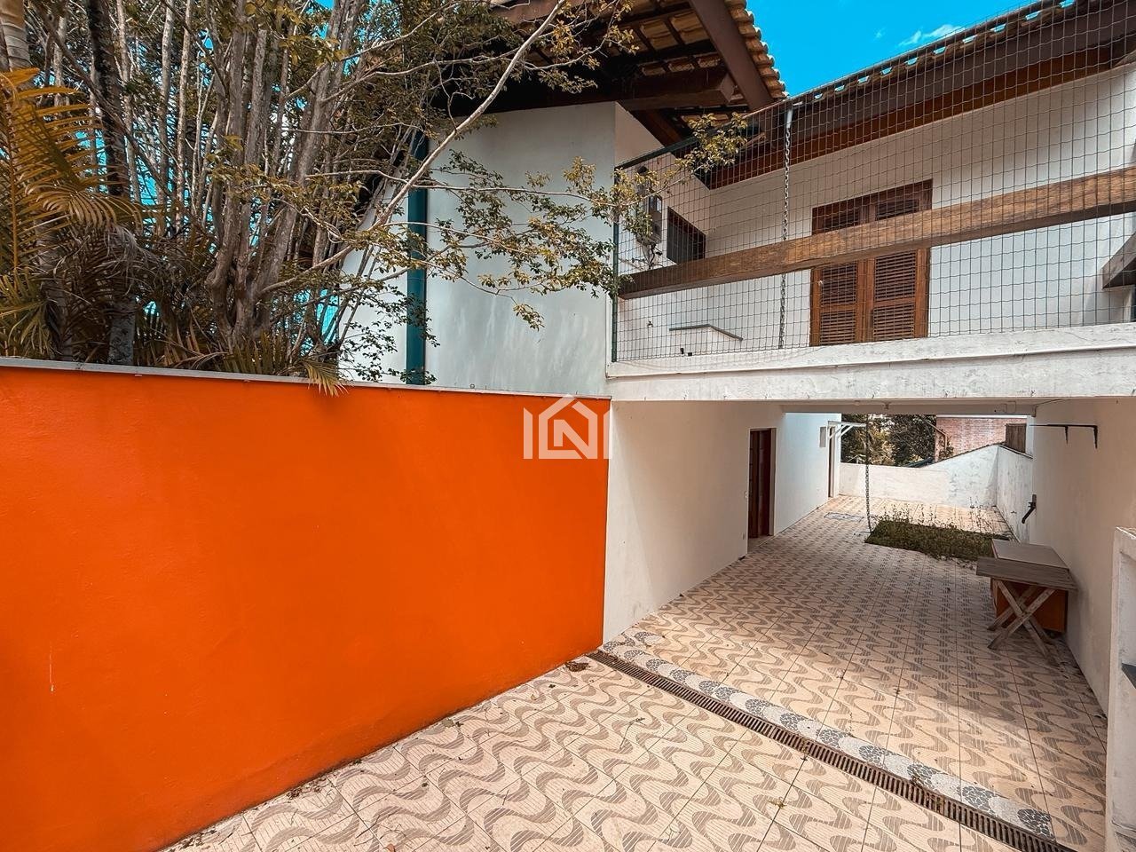 casa a venda no condominio jardim das flores -   garagem