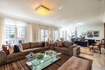 apartment em Avenida Visconde de Guarapuava, Batel - Curitiba - PR