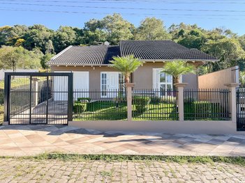 house em Rua Zulmiro de Rossi, Universitário - Bento Gonçalves - RS