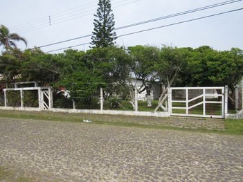 house em Rua Ibirapuitã, Centro - Xangri-Lá - RS