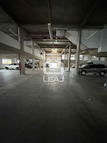 industrial em Rua das Tulipas, Jardim Flórida - Barueri - SP