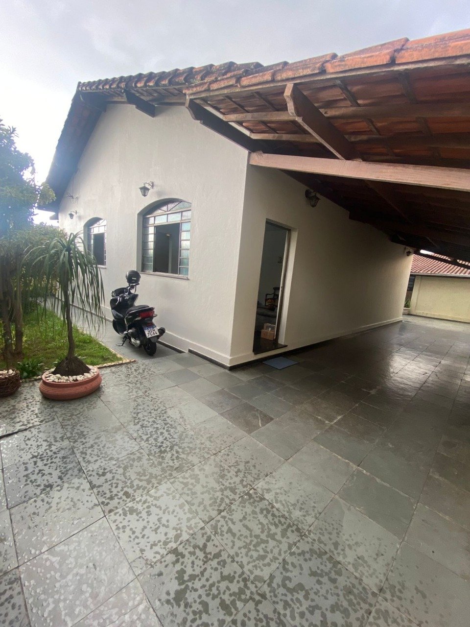 Casa com 3 quartos — Ouro Preto, Belo Horizonte