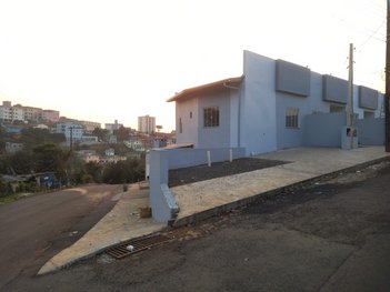 house em Rua Caraguatá, Bello - Caçador - SC