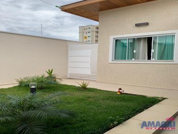 house em Rua São Jerônimo, Parque dos Príncipes - Jacareí - SP