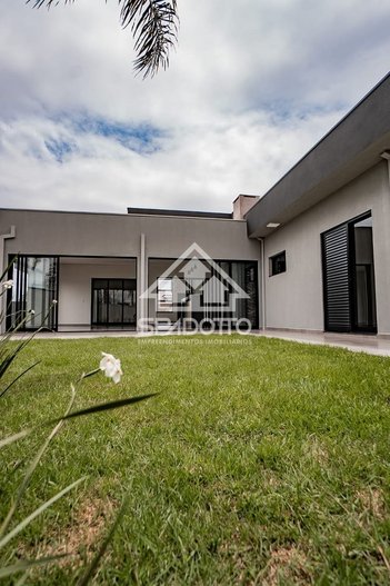 house em Avenida Maria Nazareth Roseiro, Parque Residencial Primavera - Botucatu - SP