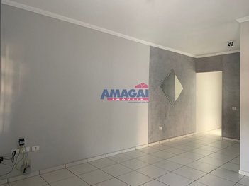 house em Rua Sérgio Porto, Loteamento Villa Branca - Jacareí - SP