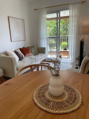 apartment em Avenida Sebastião Davino dos Reis, Jardim Tupanci - Barueri - SP
