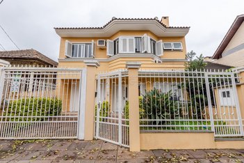 house em Itaborai, Jardim Botânico - Porto Alegre - RS
