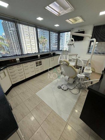 office em Avenida Ana Costa, Vila Mathias - Santos - SP
