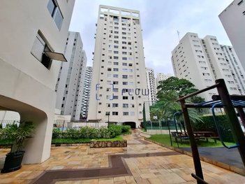 apartment em Rua Inhambú, Vila Uberabinha - São Paulo - SP