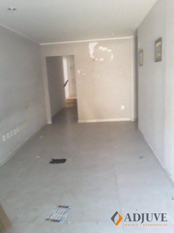 business em Avenida Jane Maria Martins Figueira, Jardim Mariléa - Rio das Ostras - RJ