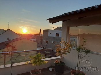 house em Heitor Kramer, Guarujá - Porto Alegre - RS