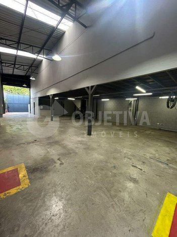 industrial em Rua das Sementes, Minas Gerais - Uberlândia - MG