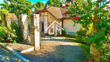 house em Rua Azaleas, Jardim das Flores - Campos do Jordão - SP