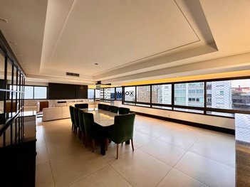 apartment em Avenida Luiz Manoel Gonzaga, Três Figueiras - Porto Alegre - RS