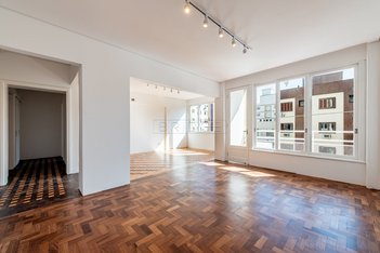 apartment em Rua André Puente, Independência - Porto Alegre - RS