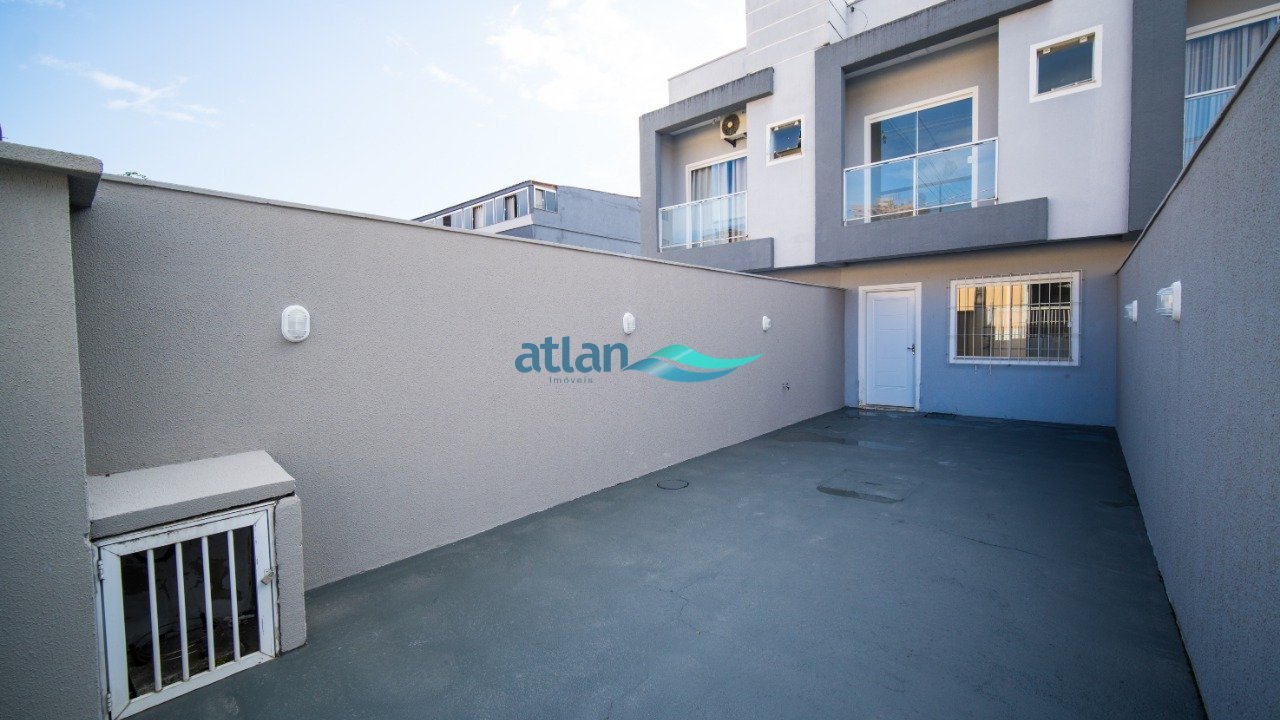 casa germinada no Morretes, Itapema SC (2)