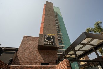 apartment em Rua Guilherme Pugsley, Água Verde - Curitiba - PR