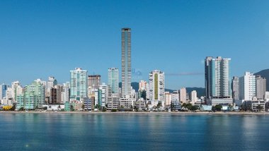 apartment em Rua 210, Meia Praia - Itapema - SC