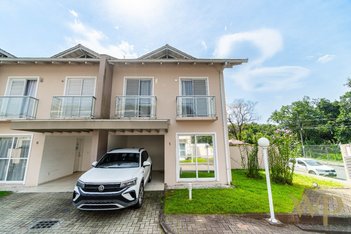 house em Rua Leopoldo Brunkow, Jardim Sofia - Joinville - SC