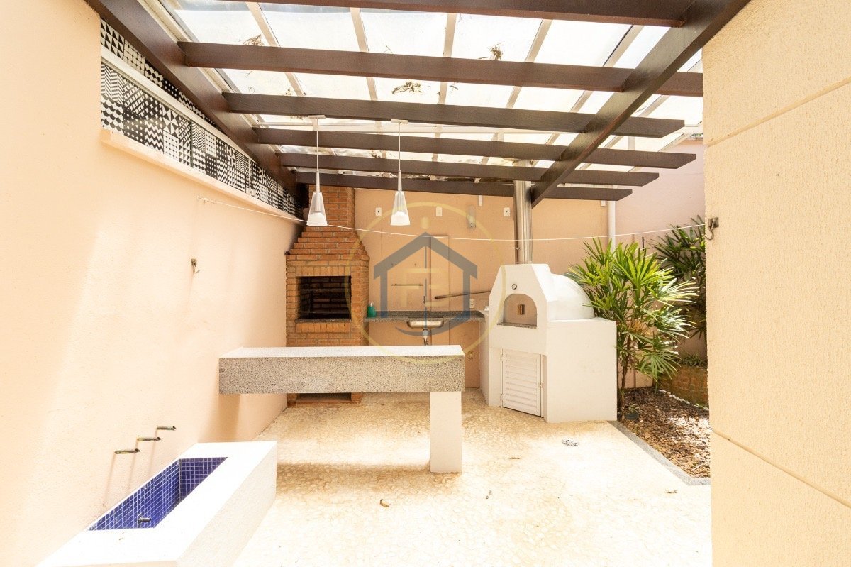 1734046580442-rua_20circular_2c_20525_64