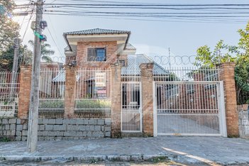 house em Ramis Galvão, Passo da Areia - Porto Alegre - RS